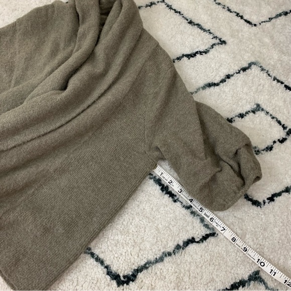 ✨5 FOR $25✨  Kensie Taupe Cardigan - Picture 6 of 7